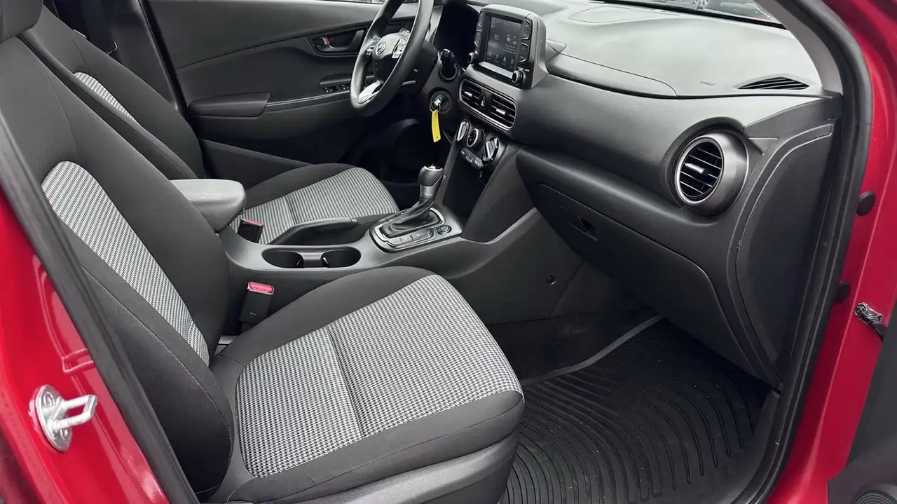 Hyundai KONA снимка Hyundai KONA