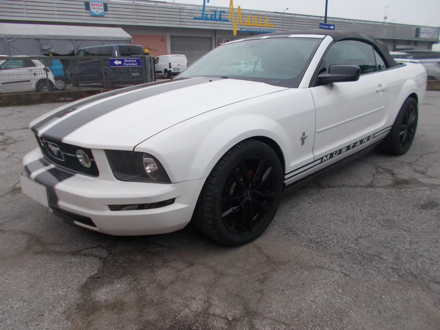 Ford Mustang Mustang Convertible 4.0 V6 213cv automatica Blanc - 1