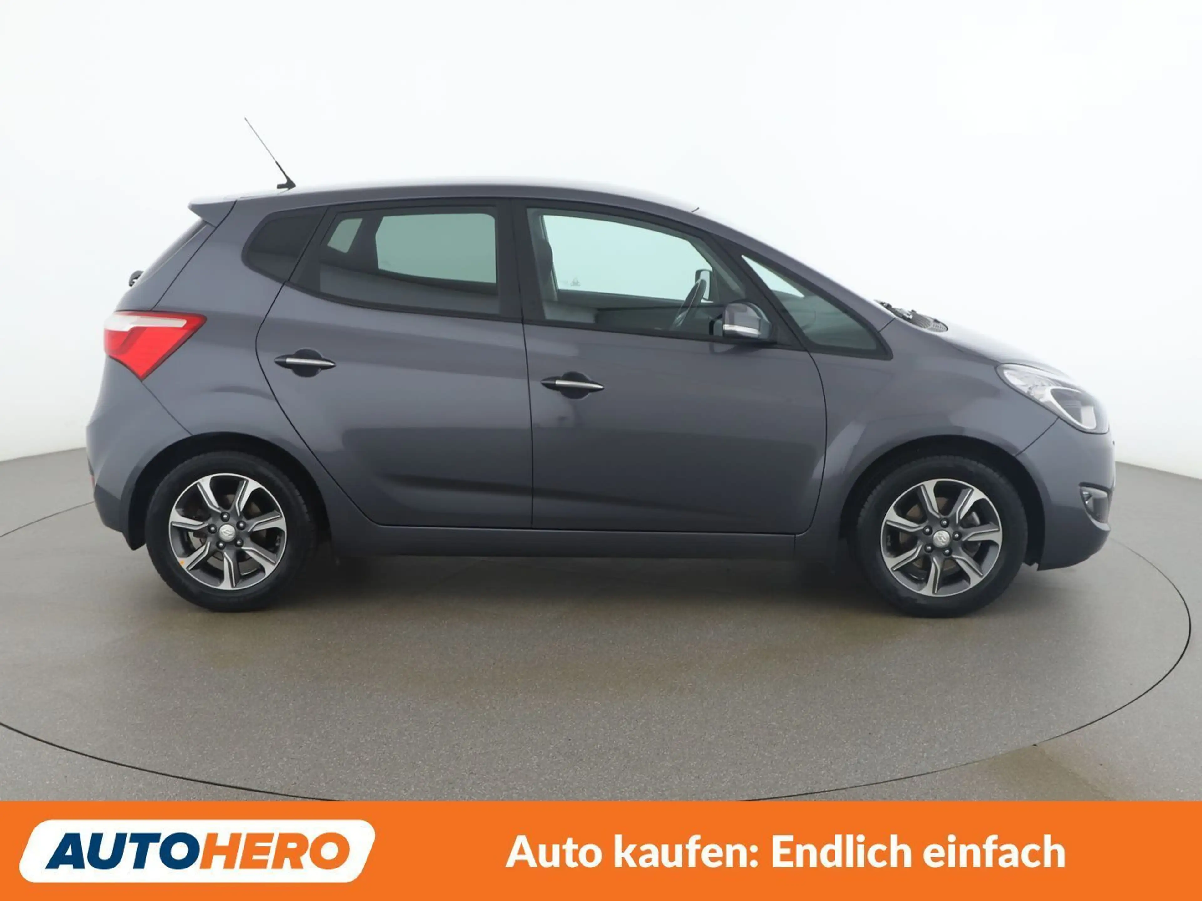 Hyundai iX20 1.4 Edition 25 — photo 7