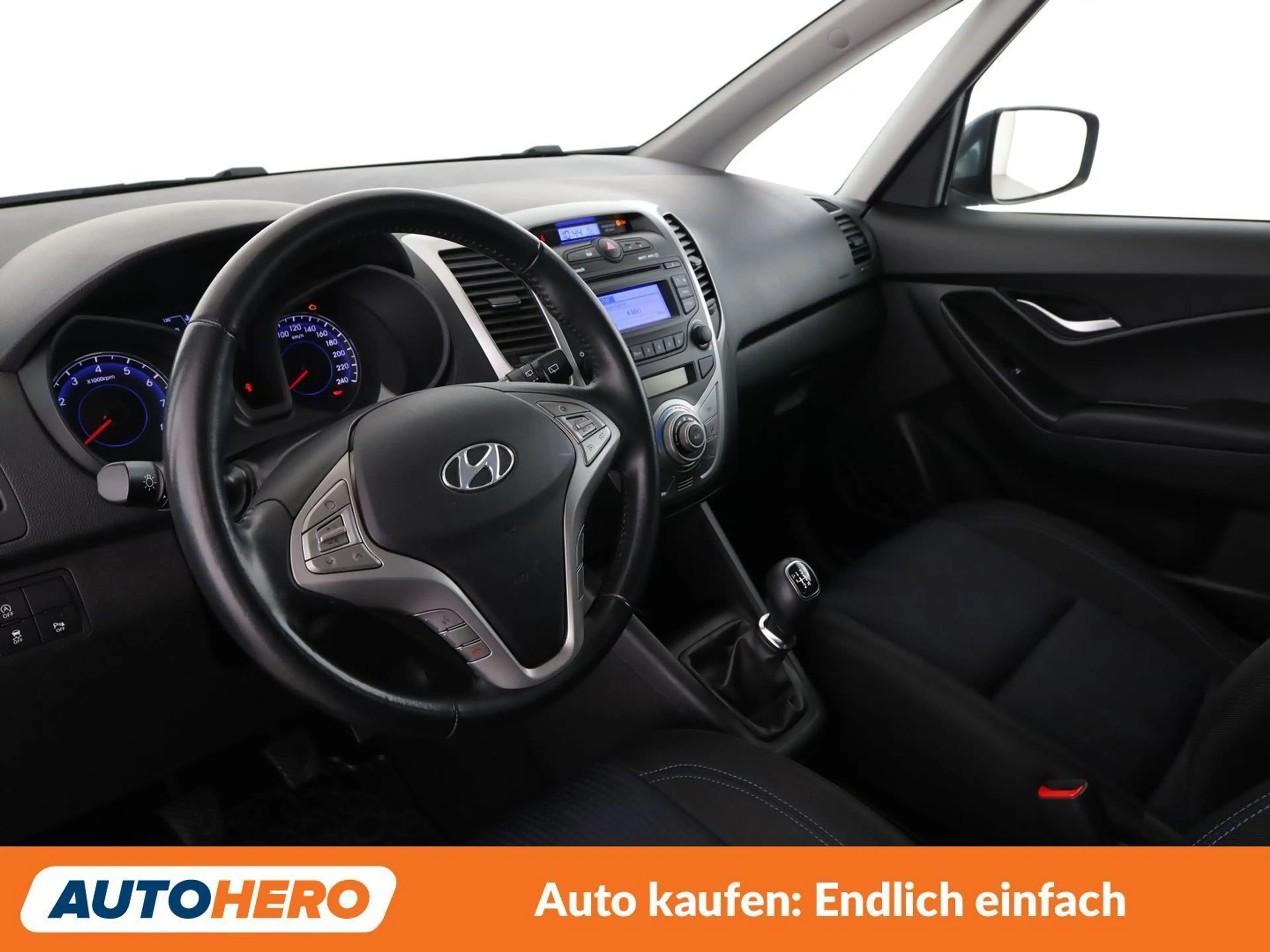 Hyundai iX20 1.4 Edition 25 — photo 11