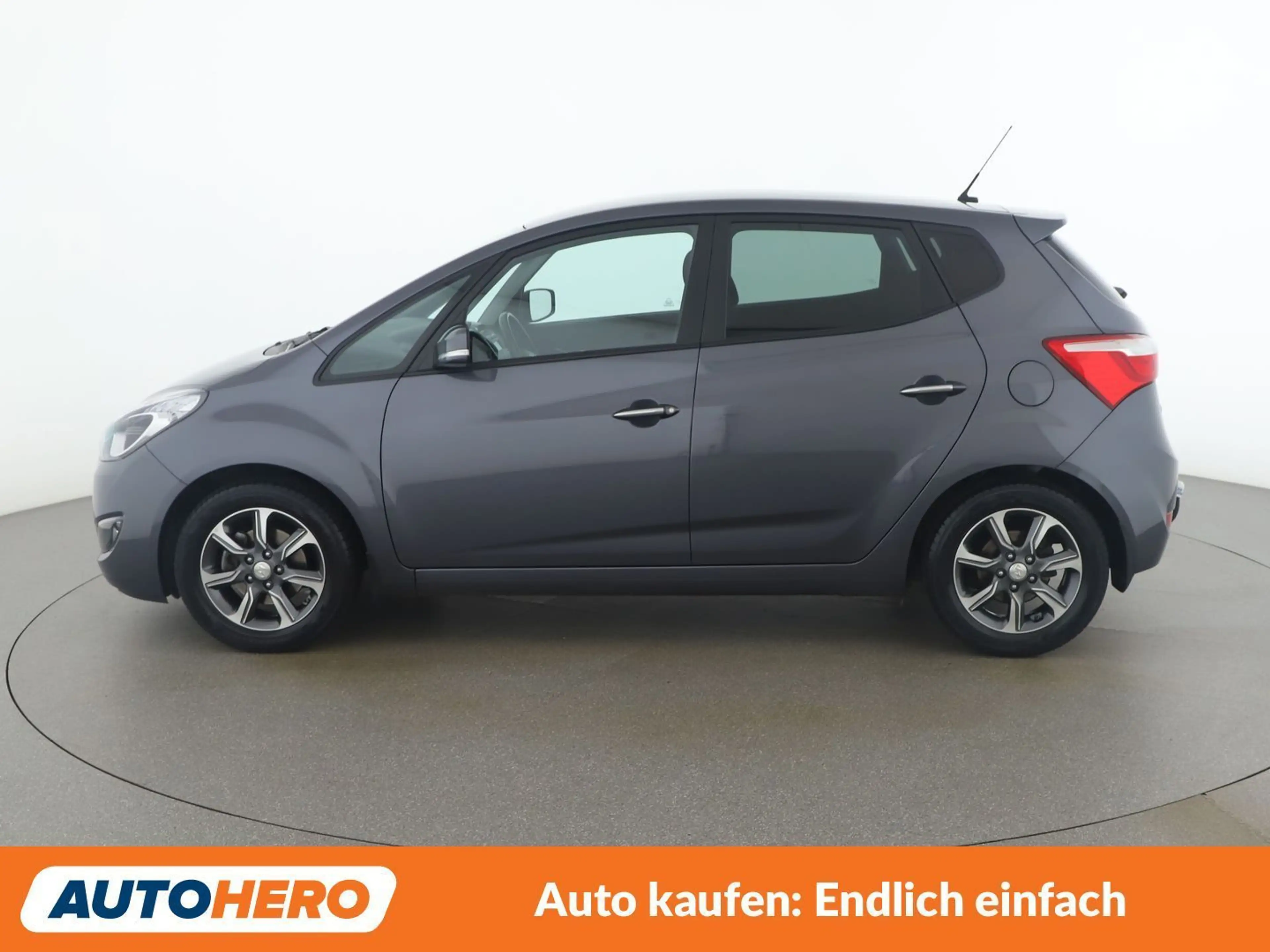 Hyundai iX20 1.4 Edition 25 — photo 3