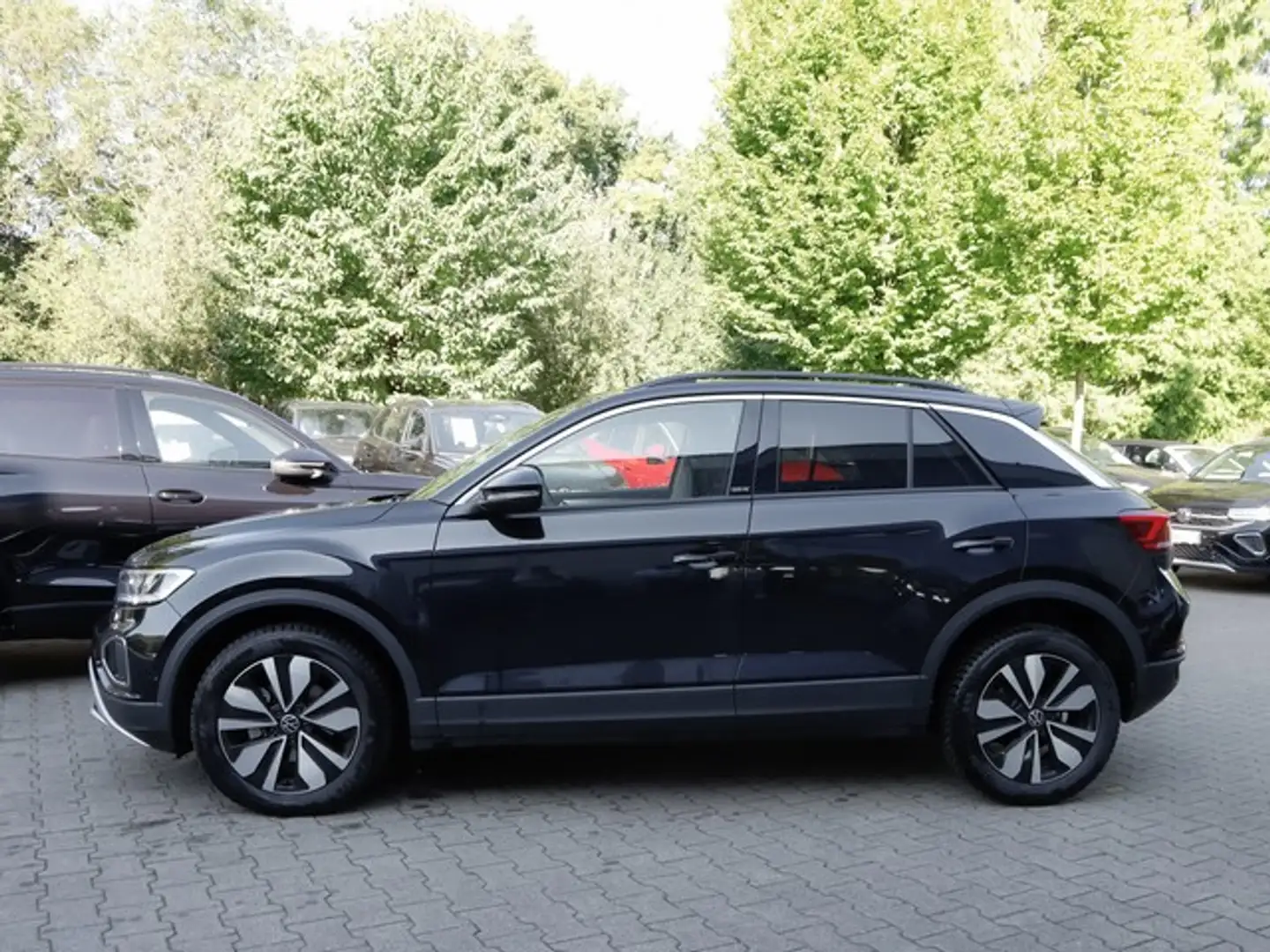 Volkswagen T-Roc 1.5 TSI MOVE ACC LED NAVI R.KAMERA Schwarz - 2