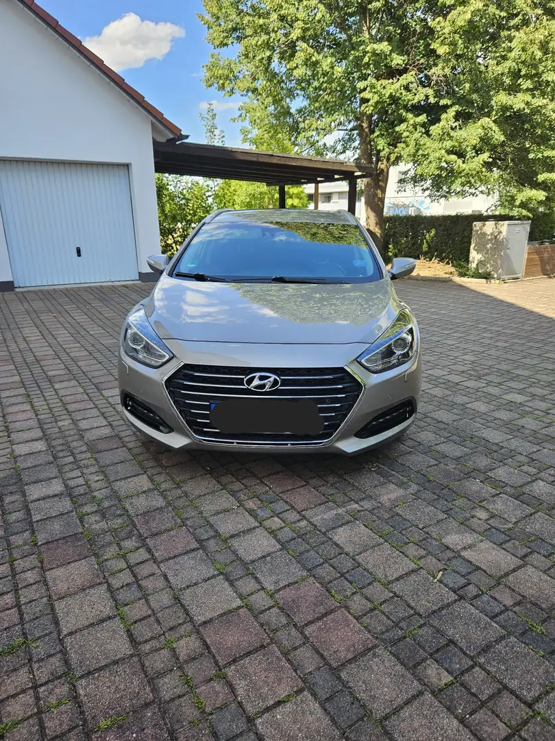 Hyundai i40 blue Premium Bej - 1