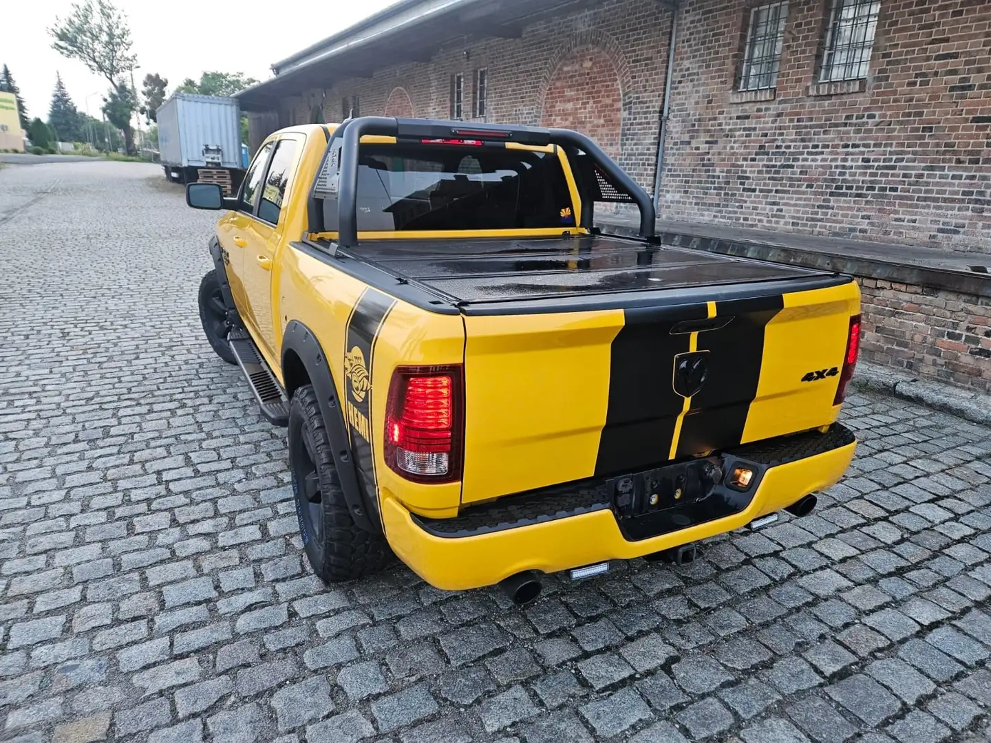 Dodge RAM Sport, 4x4 ,5.7 Hemi,Crew Cab, Gelb - 2