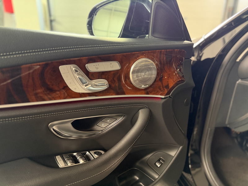 Mercedes-Benz E 400 d 4Matic-LED-AIRMATIC-SCHECKH.-LEDER-AHK-20"AMG — photo 10