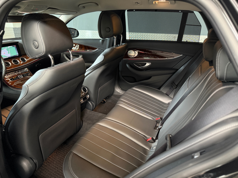 Mercedes-Benz E 400 d 4Matic-LED-AIRMATIC-SCHECKH.-LEDER-AHK-20"AMG — photo 15