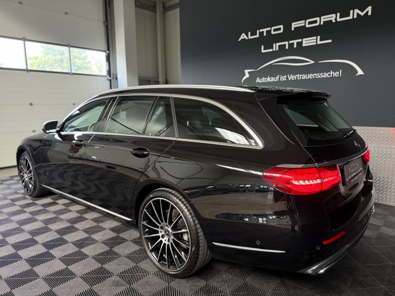 Mercedes-Benz E 400 d 4Matic-LED-AIRMATIC-SCHECKH.-LEDER-AHK-20"AMG — photo 5