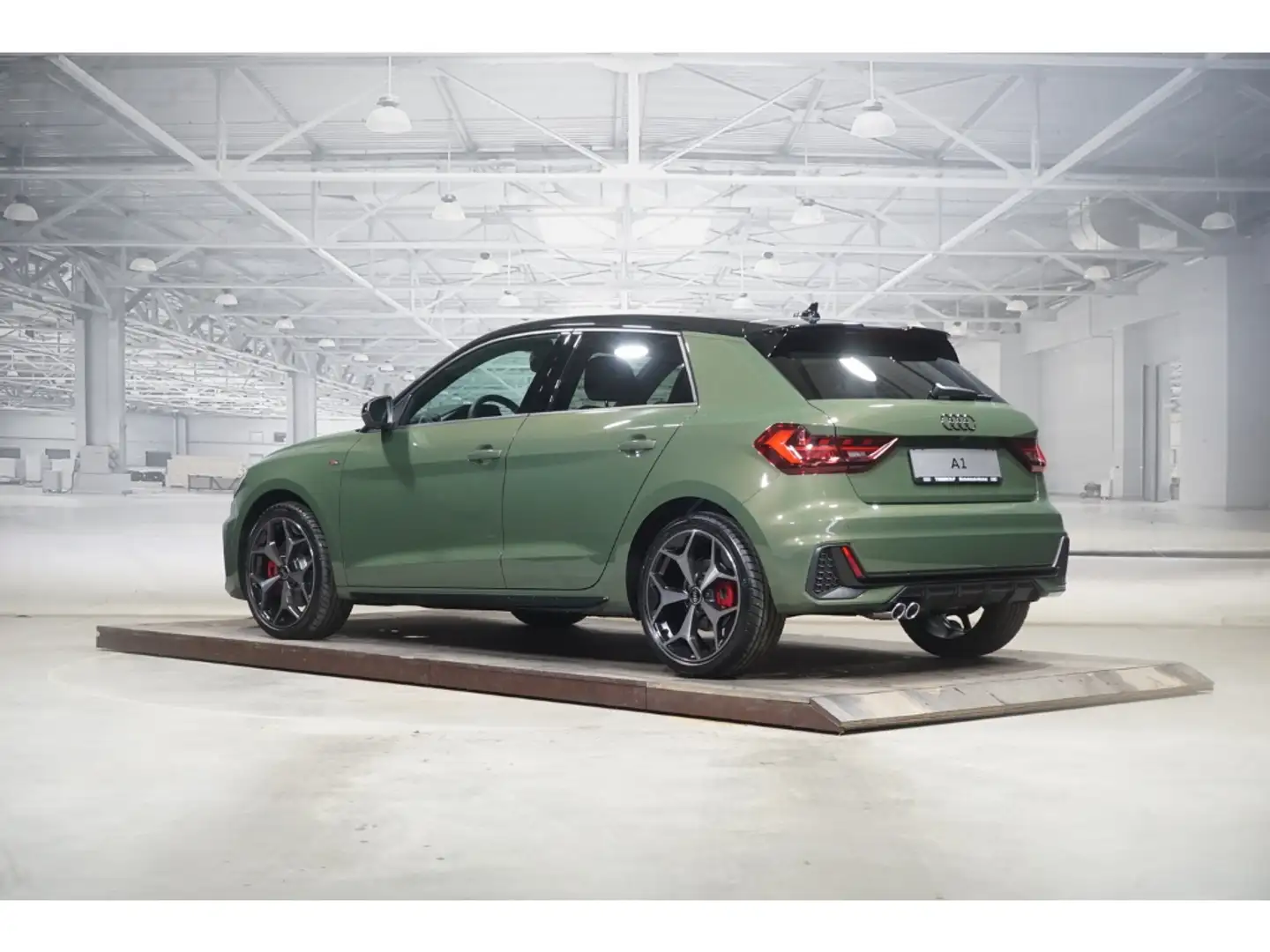 Audi A1 Sportback S line 40 TFSI tronic Grün - 2