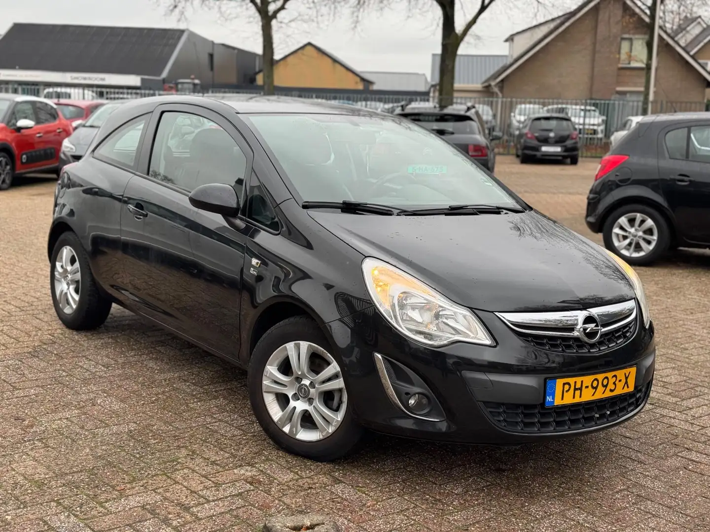 Opel Corsa 1.2-16V Cosmo NAVIGATIE AIRCO CRUISE CTRL NW.APK Schwarz - 2
