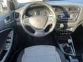 Hyundai i20 1.2 84PK HP Clima,Cruise,Stoel&StuurVerw.,Usb/Aux, Wit - thumbnail 2