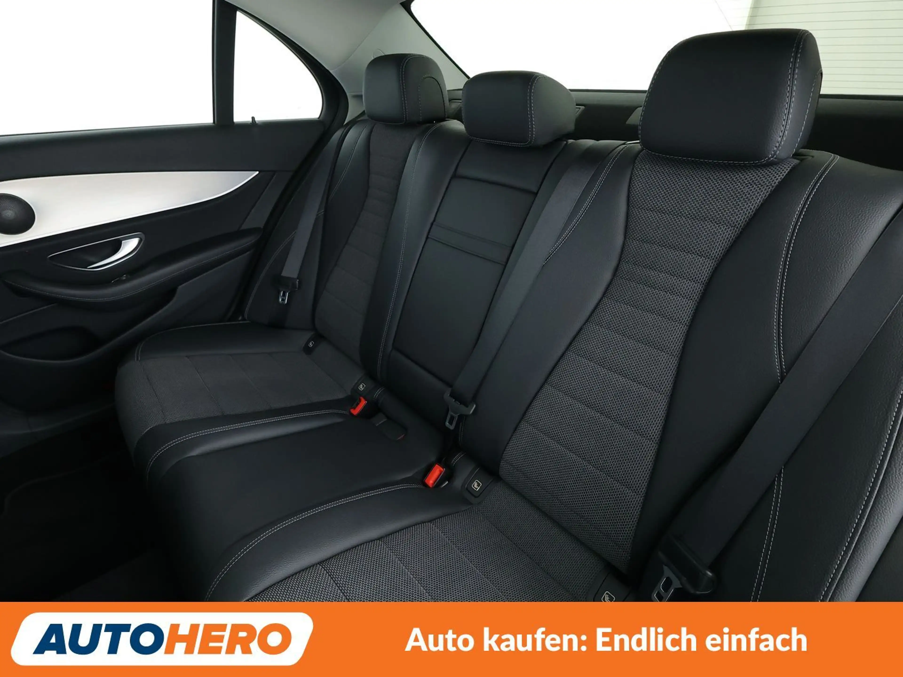 Mercedes-Benz E 200 E 200 Mild-Hybrid Avantgarde — photo 14