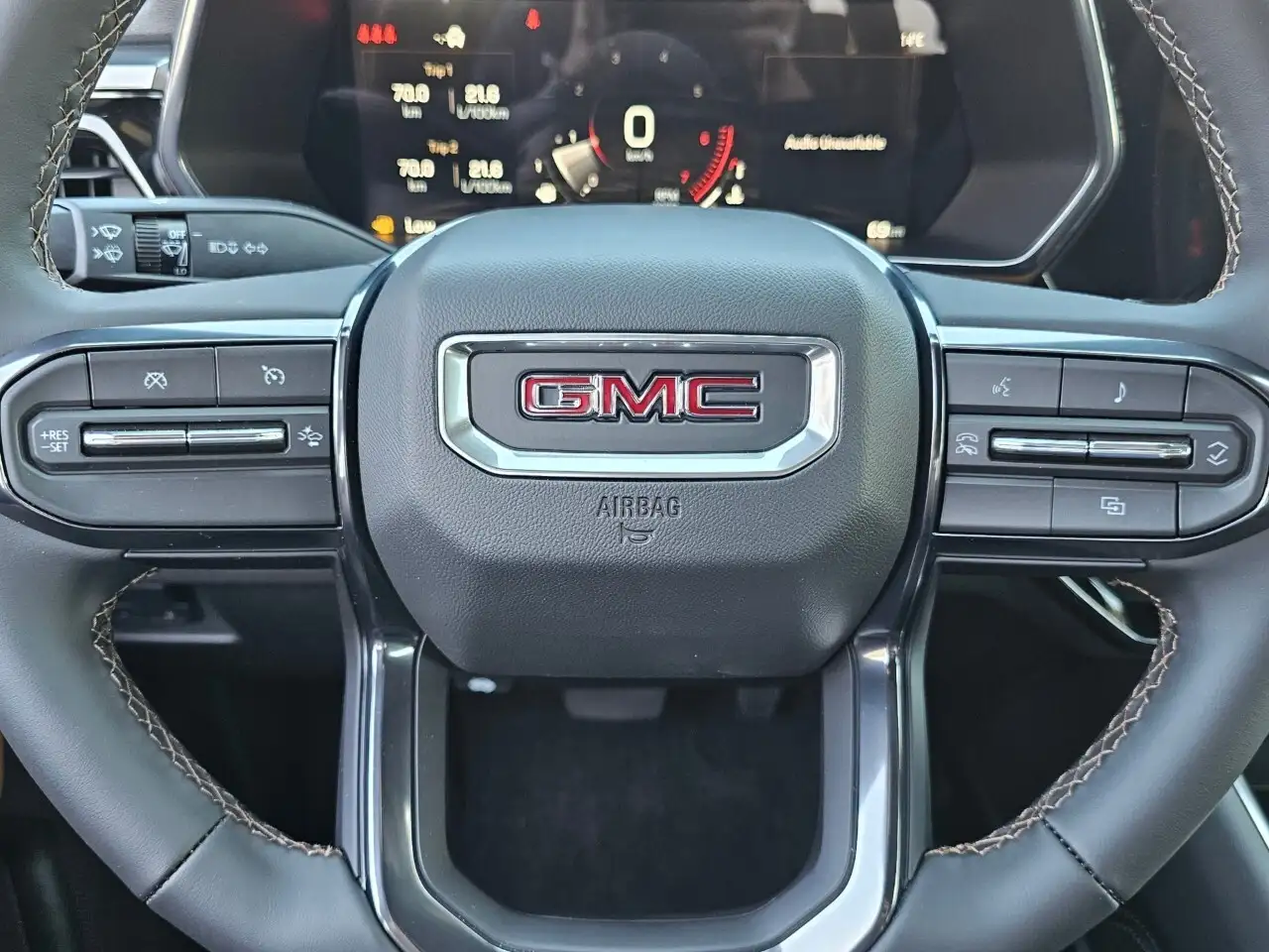 GMC Canyon снимка GMC Canyon