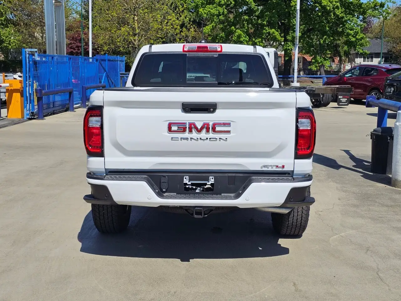 GMC Canyon снимка GMC Canyon