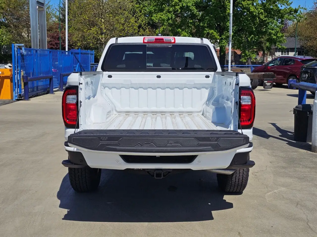 GMC Canyon снимка GMC Canyon