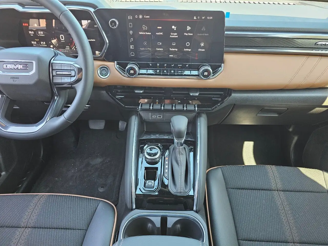 GMC Canyon снимка GMC Canyon