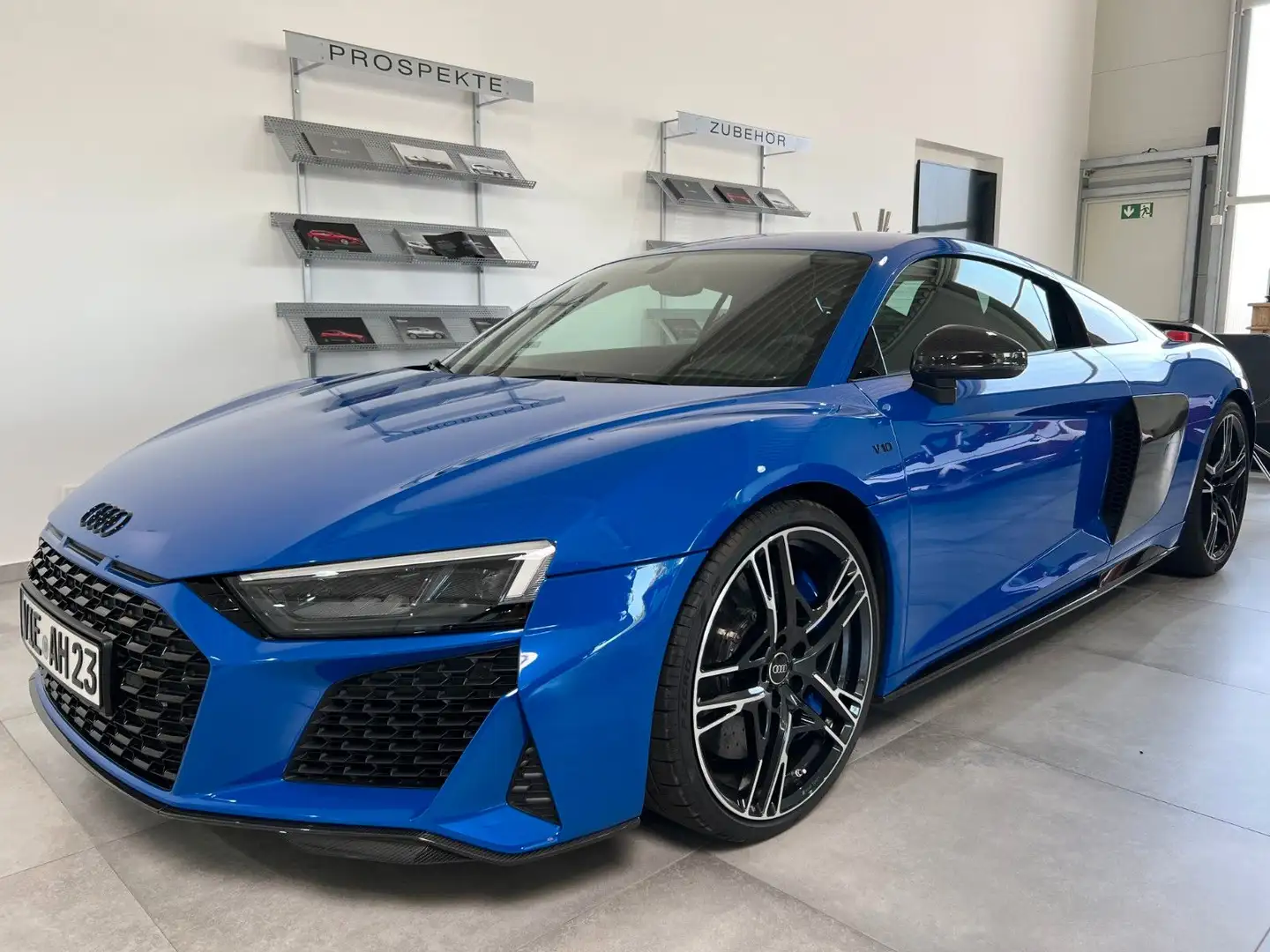 Audi R8 5.2 FSI performance S tronic quattro Navi Blauw - 1