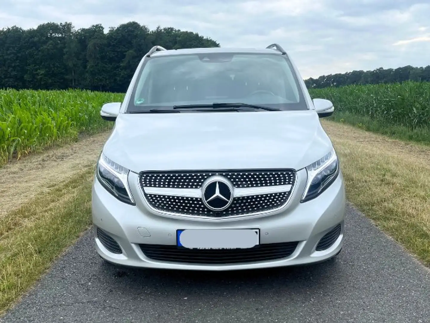 Mercedes-Benz V 220 V-Klasse Diesel CDI lang 7G-TRONIC Edition Silber - 2