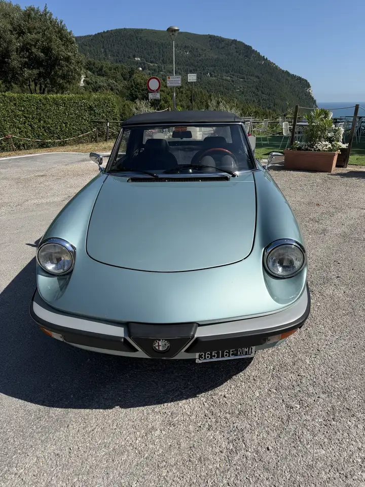 Alfa Romeo Spider 1.6, foto 1