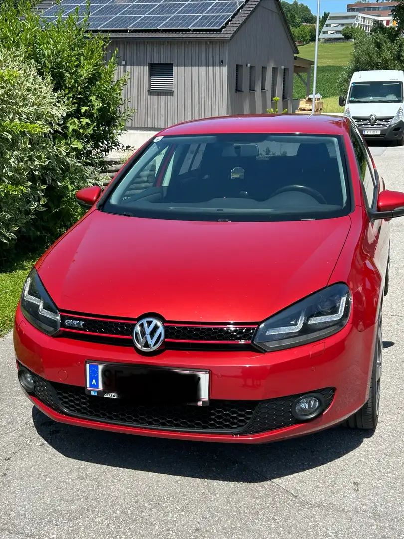 Volkswagen Golf Comfortline 1,4 TSI DSG Rot - 1