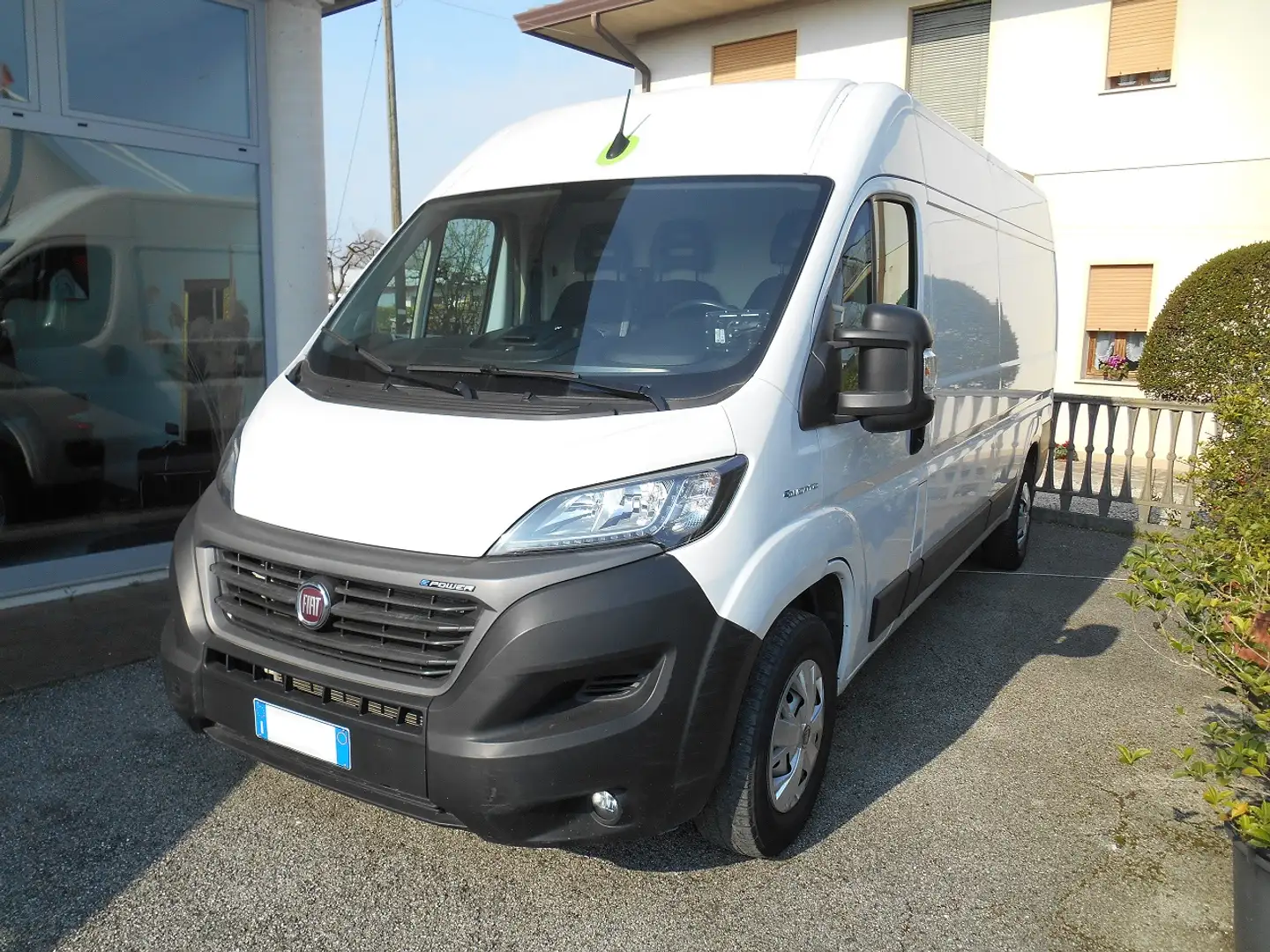 Fiat Ducato E-Ducato Weiß - 1