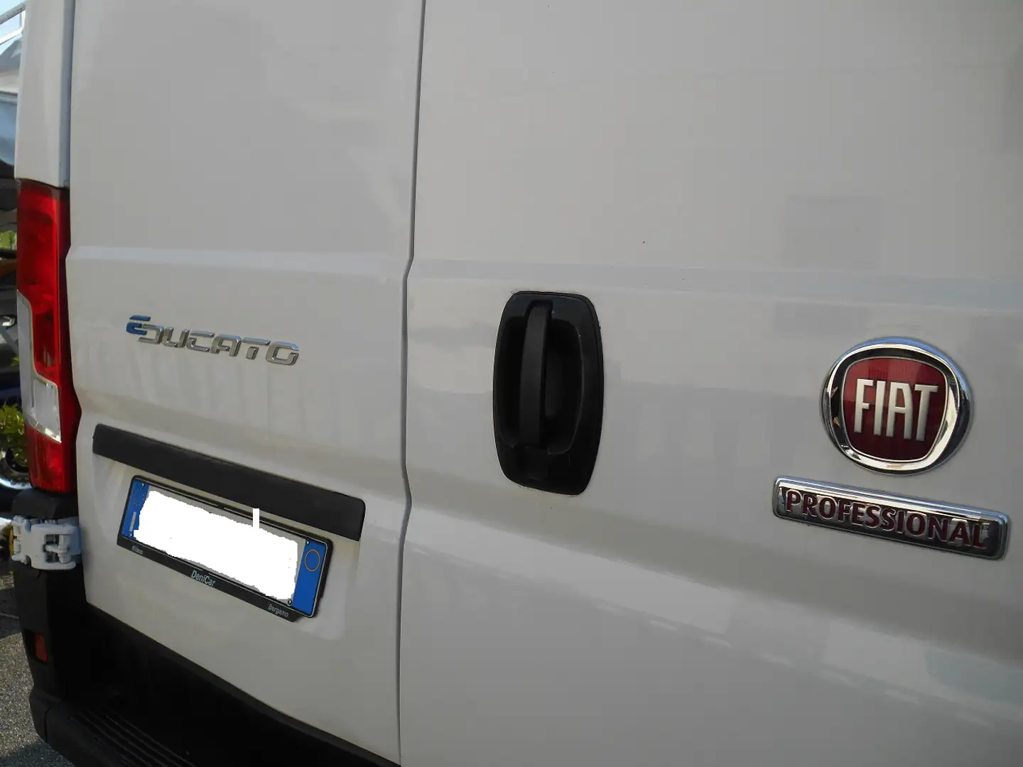 Fiat Ducato E-Ducato Weiß - 2