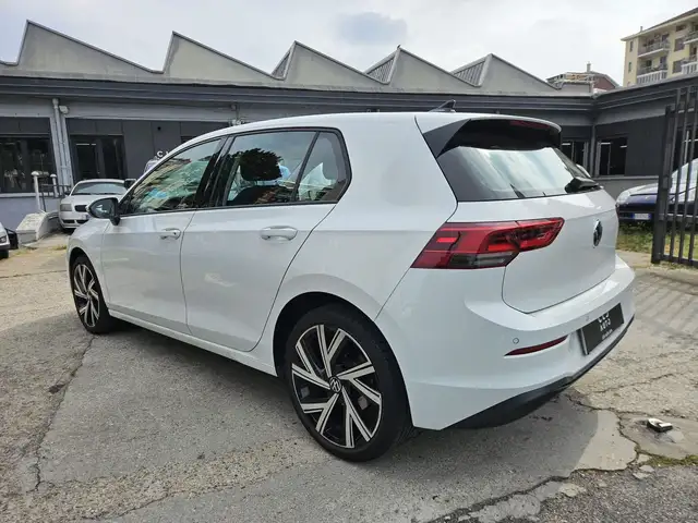 Volkswagen Golf view 6