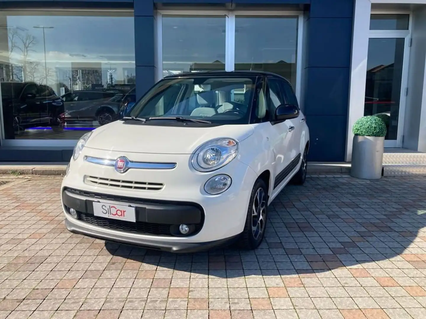 Fiat 500L 1.4 95 CV Lounge Blanc - 1