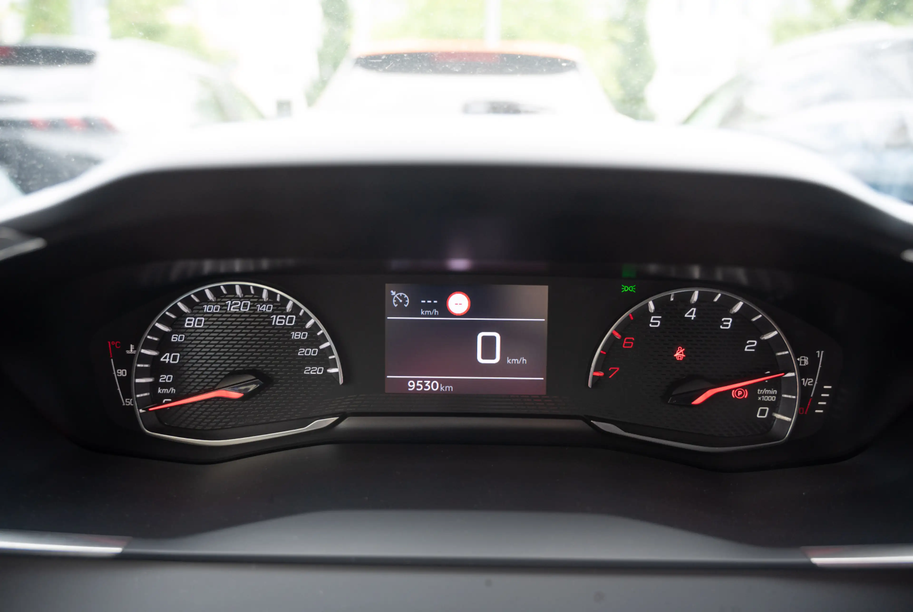 Peugeot 208 Active 1.2 PureTech 75 *MIRRORSCREEN*DAB*TEMPOMAT* — photo 12