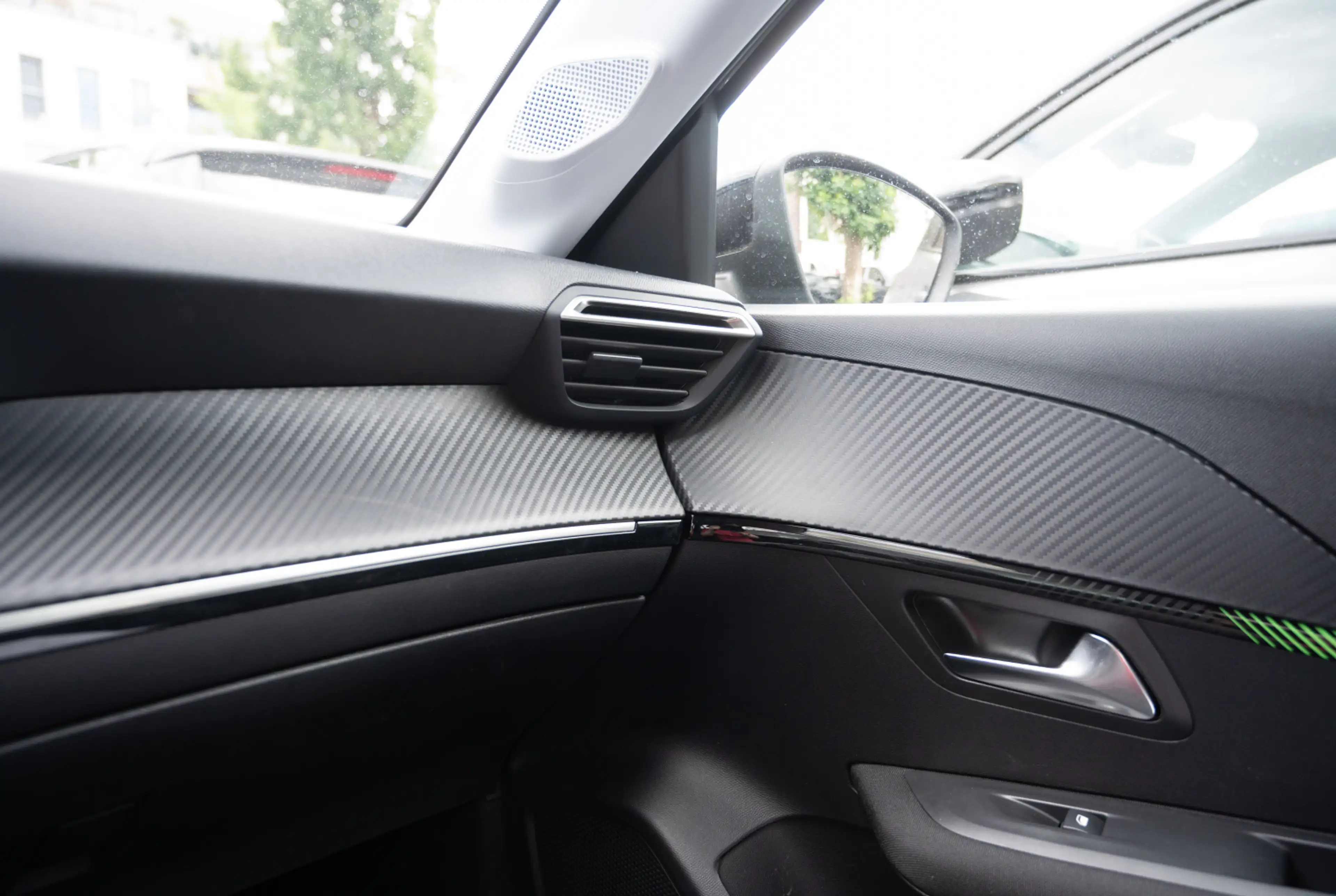 Peugeot 208 Active 1.2 PureTech 75 *MIRRORSCREEN*DAB*TEMPOMAT* — photo 10