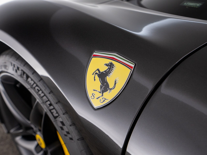 Ferrari SF90 Spider — photo 8