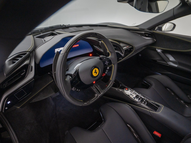 Ferrari SF90 Spider — photo 13