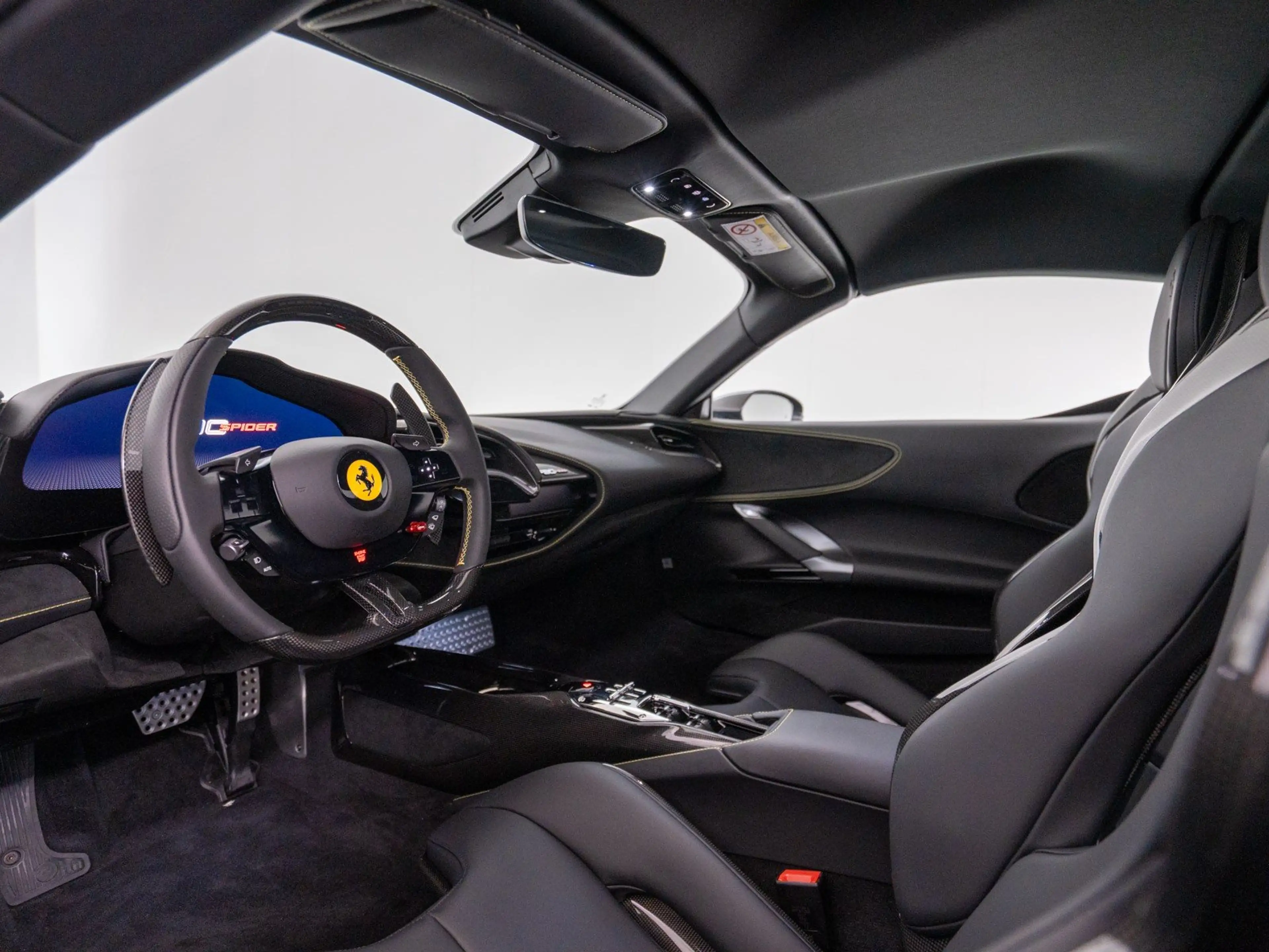Ferrari SF90 Spider — photo 14