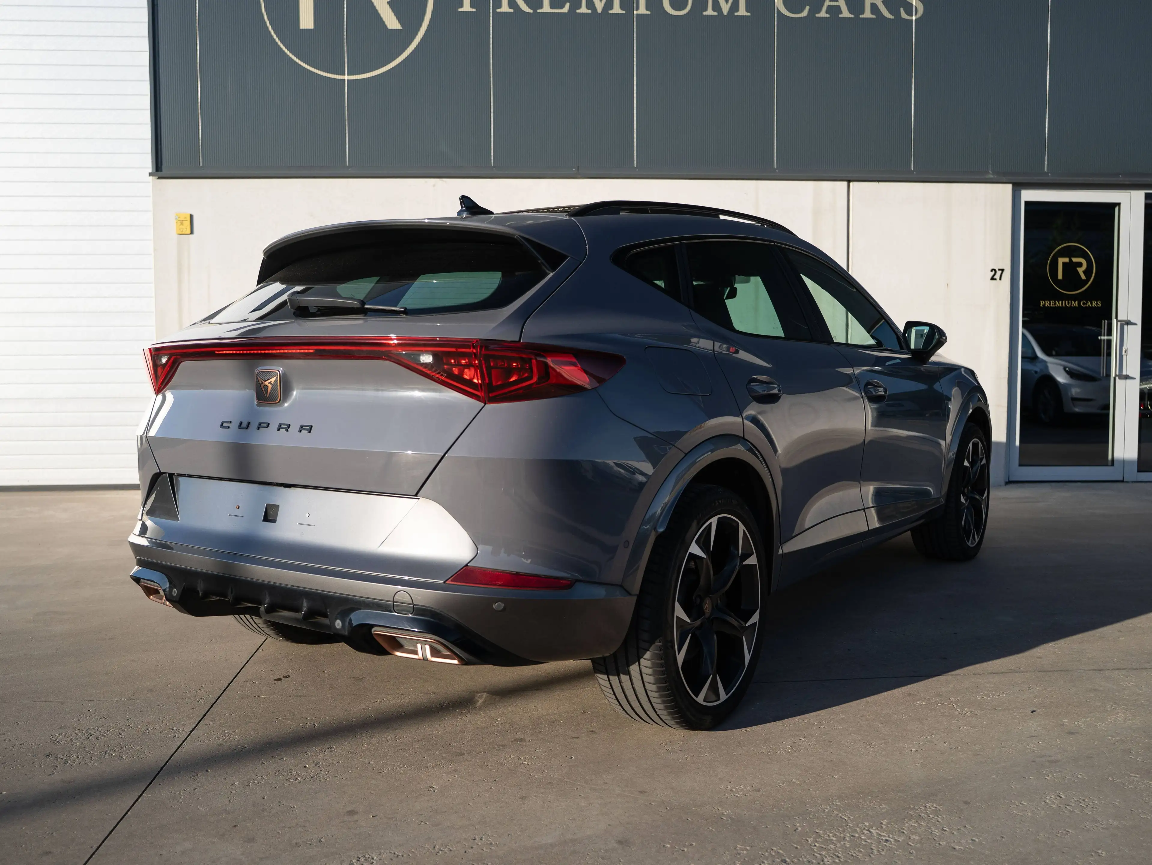 CUPRA Formentor VZ l PHEV l Pano l Electric Seats l Carplay l Keyless l Leather l XL Pack l (180 kW) — photo 11