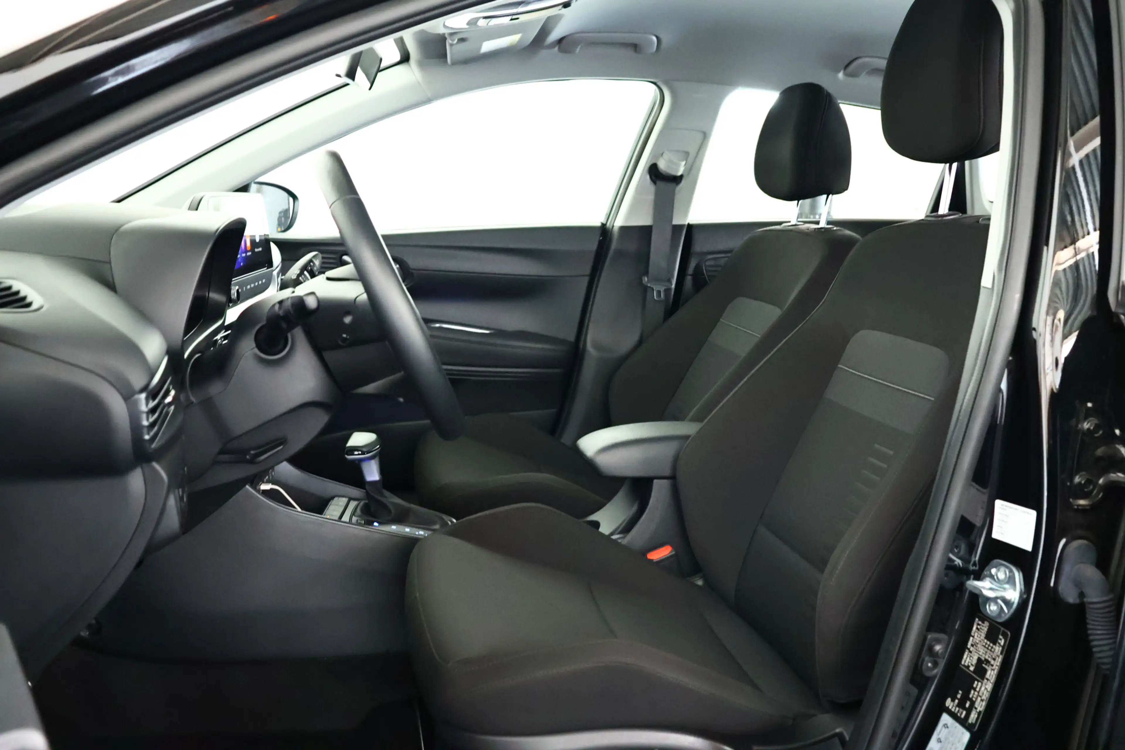 Hyundai BAYON 1.0 T-GDI Comfort Smart Navi / Cruisecontrol / Aut — photo 3