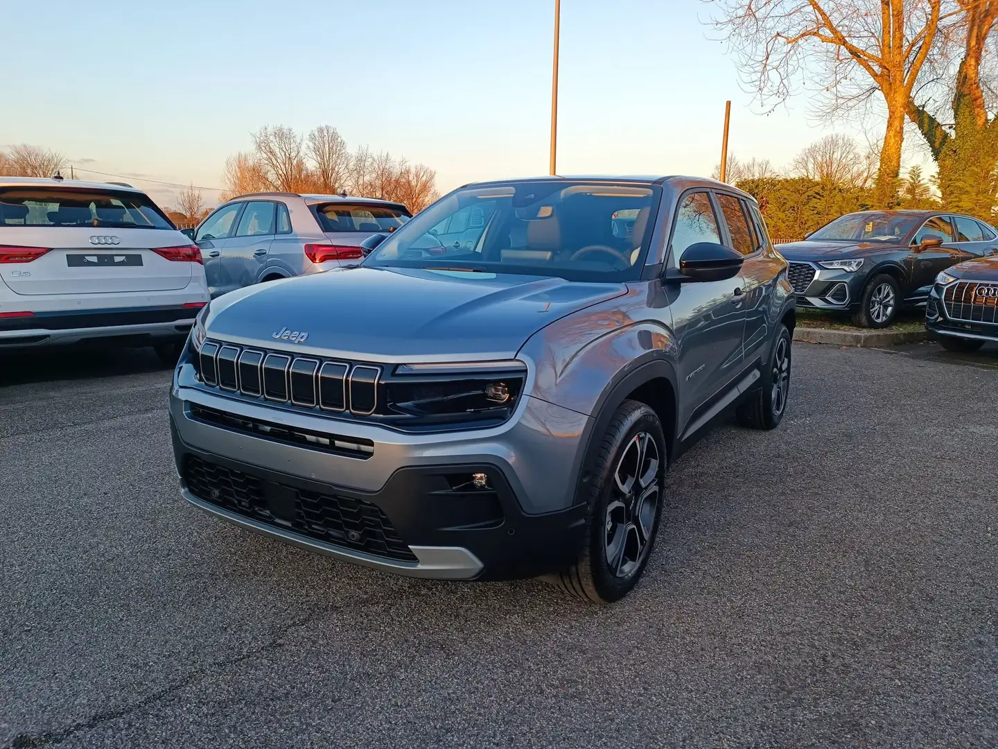 Jeep Avenger 1.2 Turbo MHEV Summit - *PREZZO REALE* Gris - 1
