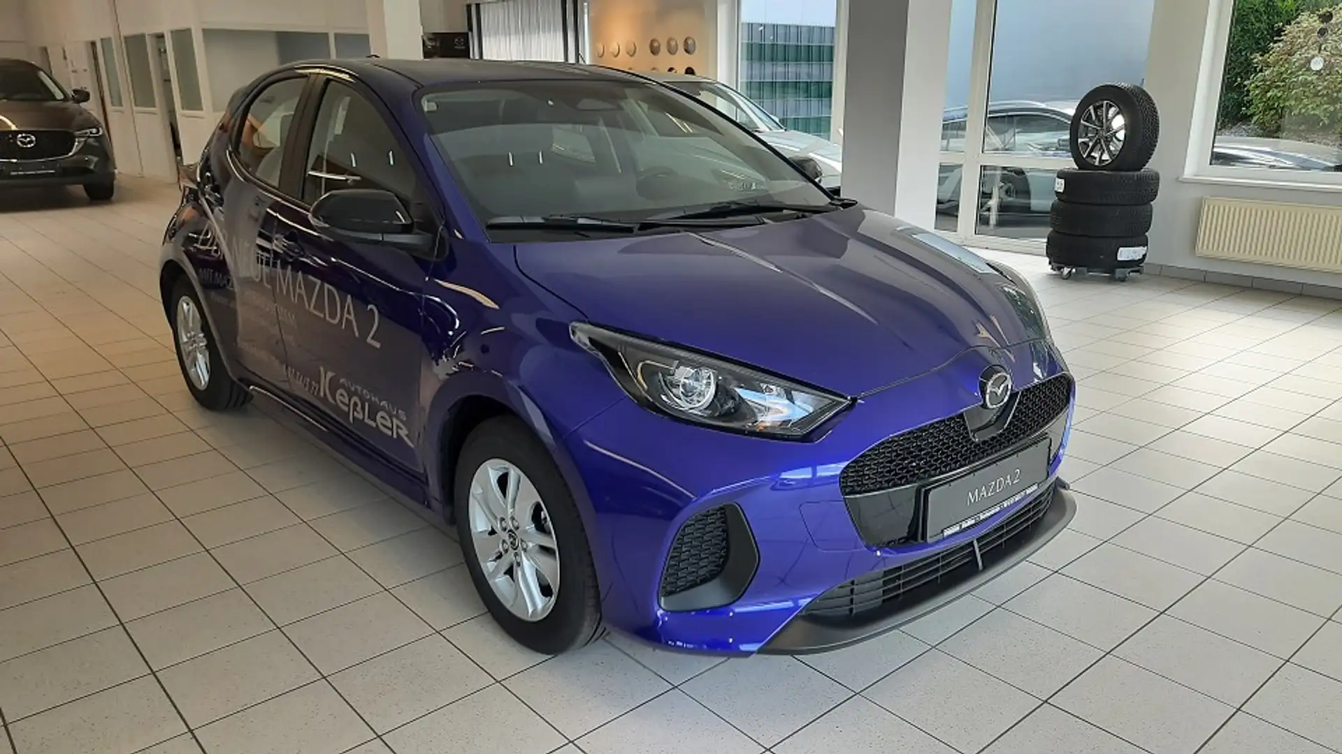 Mazda 2 HYBRID 1.5L Hybrid VVT-i Center-Line Modrá - 2