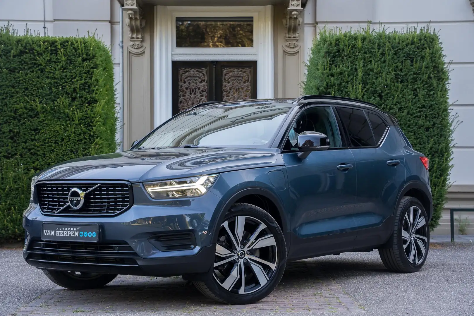 Volvo XC40 1.5 T5 Recharge R-Design 360 CAM | PILOT | STUURVE Blu/Azzurro - 1