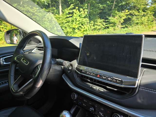 Imagine Jeep Compass GSE T4 Limited, NEUES Modell großes Display