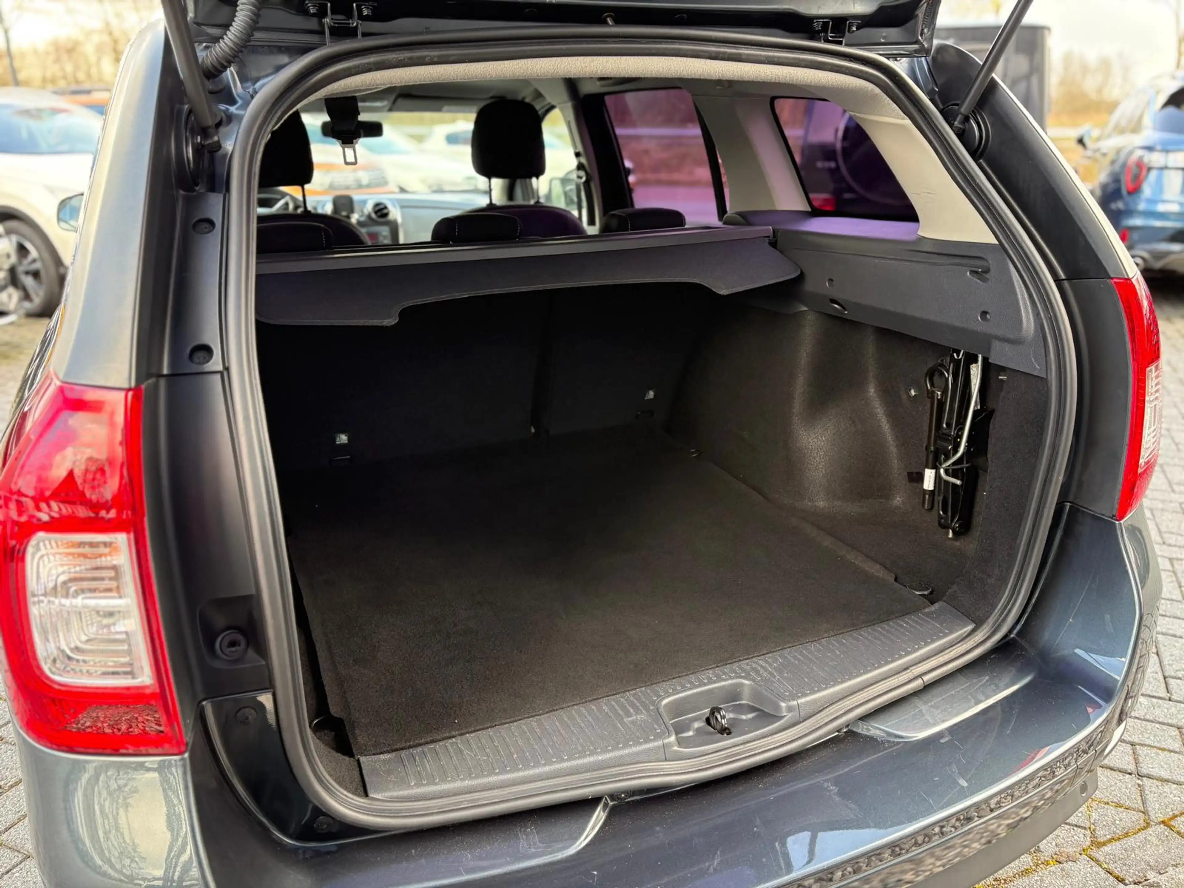 Dacia Logan MCV 0.9 TCe Laureate | Automaat | PDC | Cruise | A — photo 6