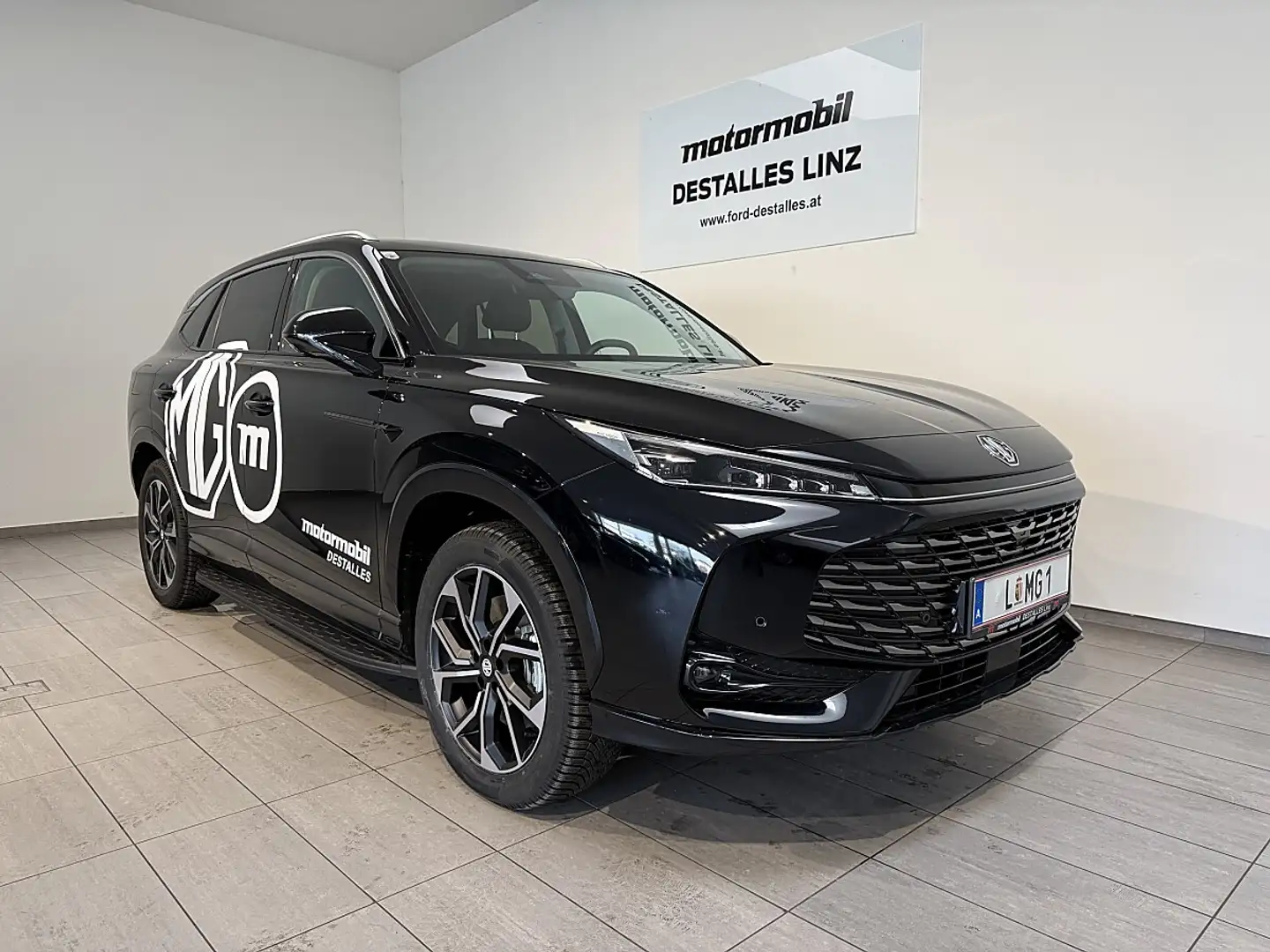 MG HS PHEV+ Luxury 21,4kWh Aut. *Vorführwagen - WINTE... Schwarz - 1