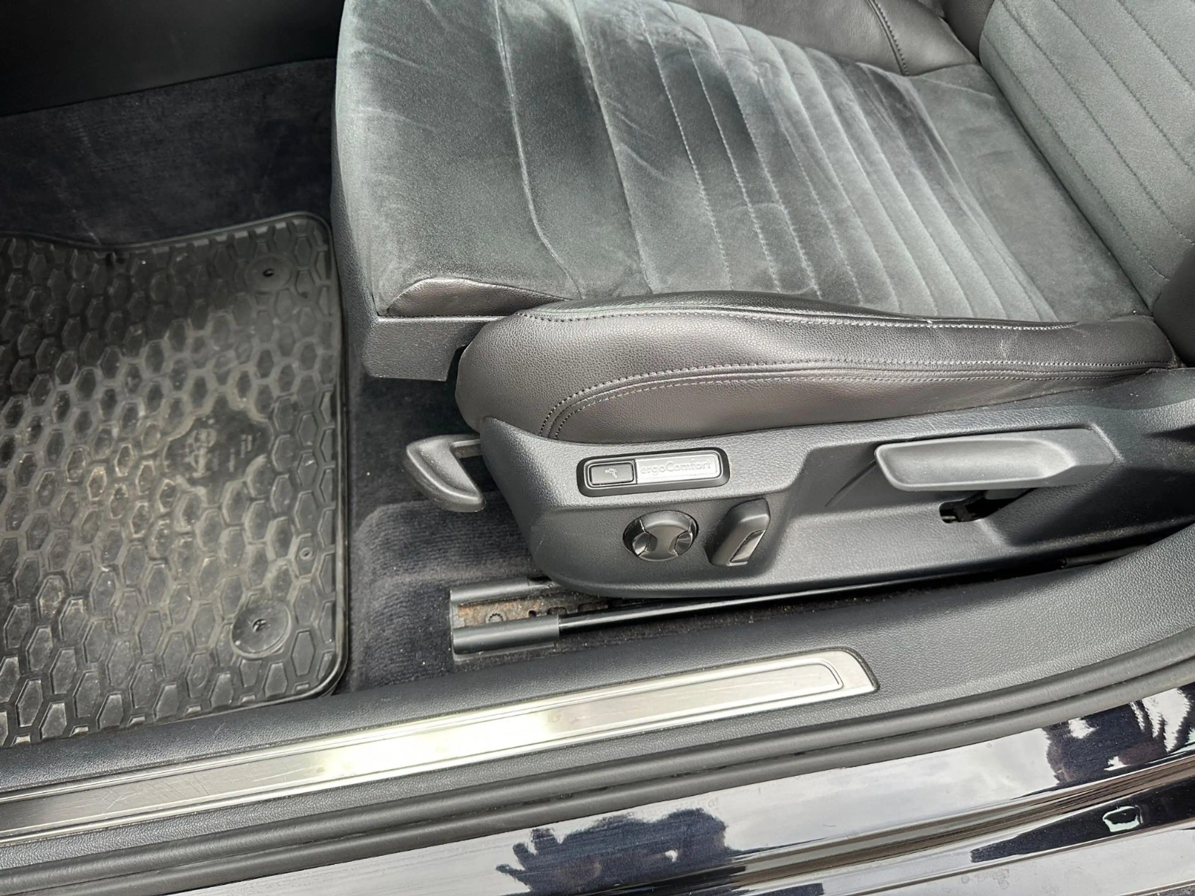 Volkswagen Passat 1.4 TSI DSG Lim. Highline — photo 11