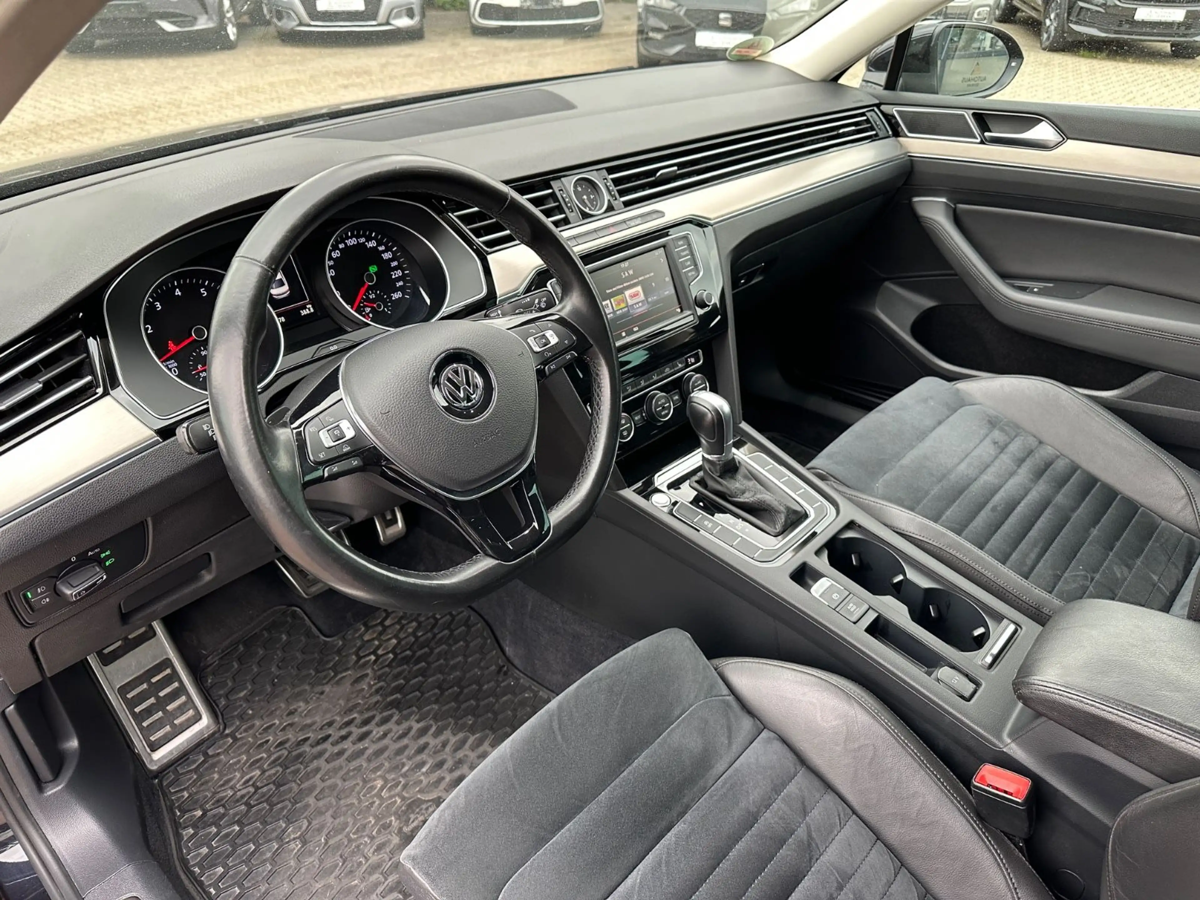 Volkswagen Passat 1.4 TSI DSG Lim. Highline — photo 13