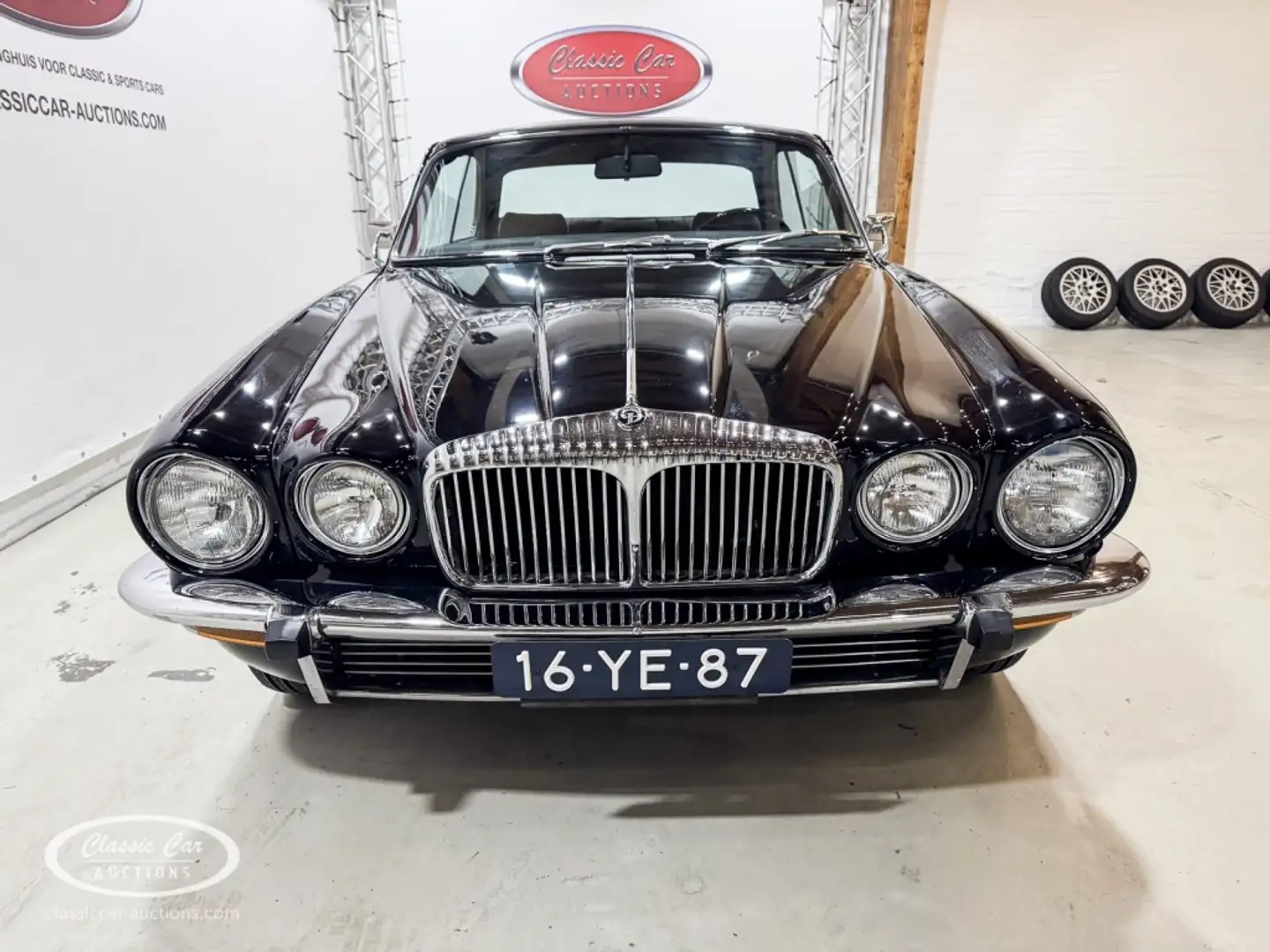 Daimler Sovereign 4.2 XJ 6  - ONLINE AUCTION Schwarz - 2