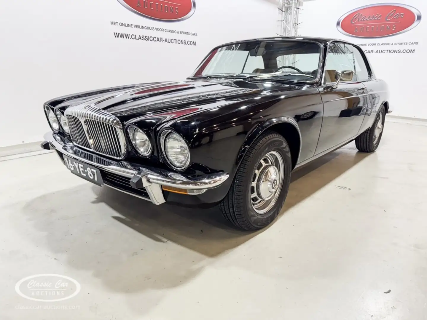 Daimler Sovereign 4.2 XJ 6  - ONLINE AUCTION Schwarz - 1