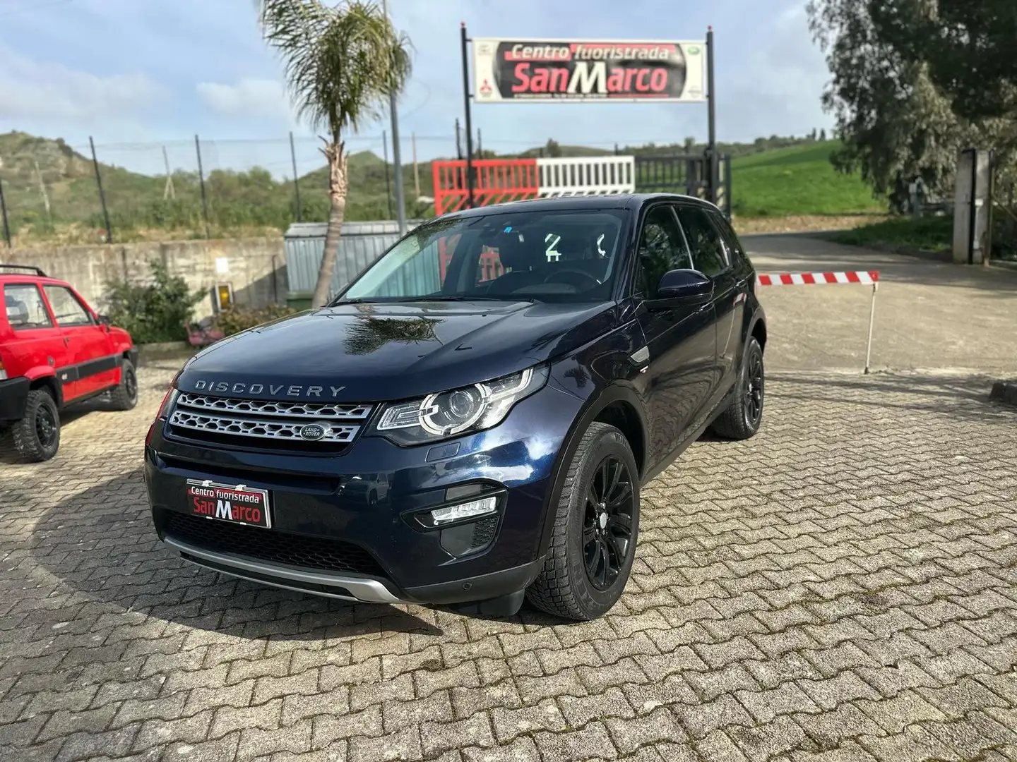 Land Rover Discovery Sport 2.0 td4 HSE Luxury awd 150cv auto Blu/Azzurro - 1