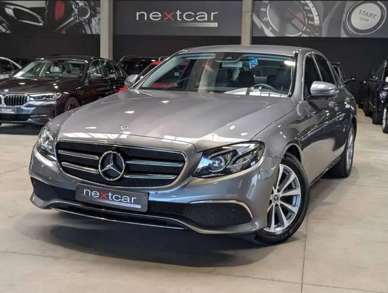MERCEDES-BENZ Clasa E