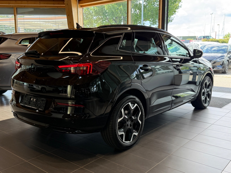 Opel Grandland 1.6 Turbo GS Line LED+Navi+SHZ+2xKlima — photo 8