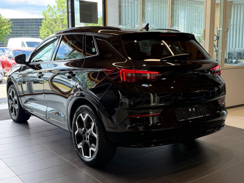 Opel Grandland 1.6 Turbo GS Line LED+Navi+SHZ+2xKlima — photo 11