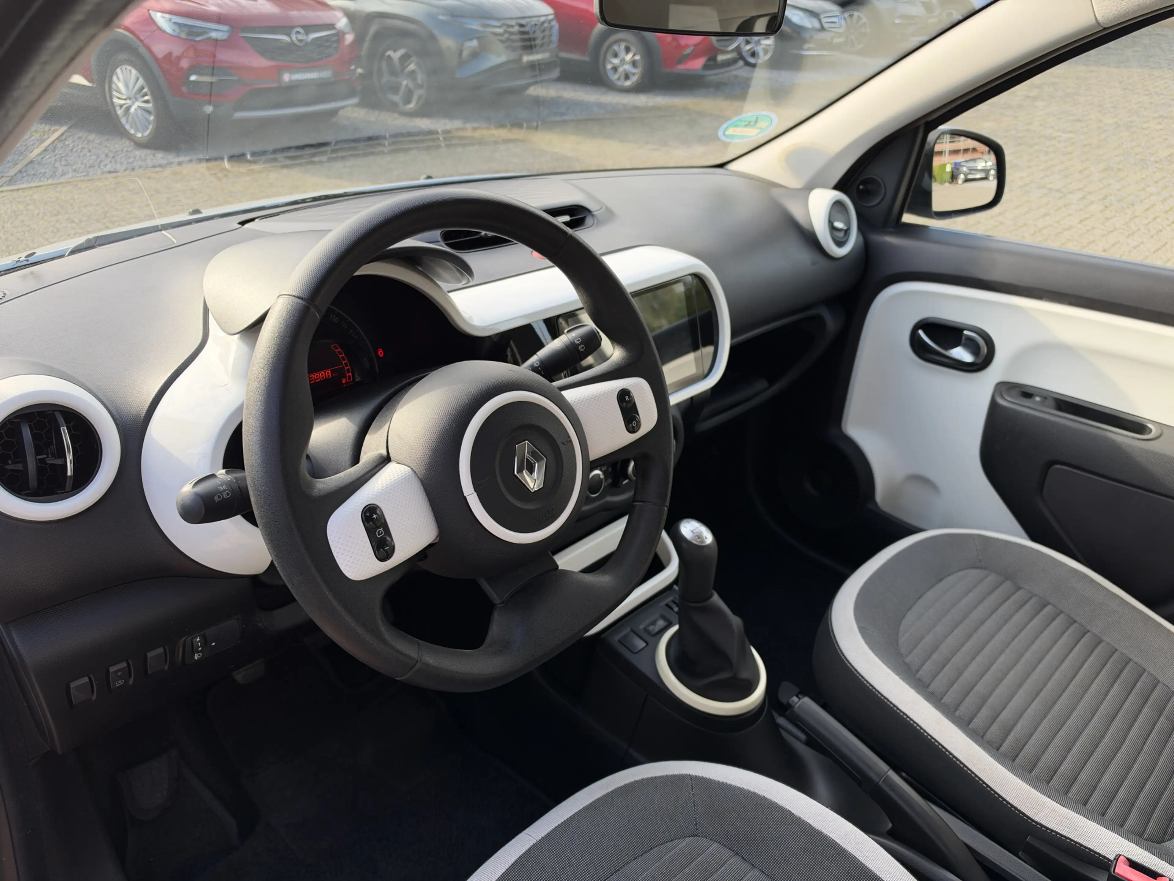 Renault Twingo 1.0 SCe Expression Carplay / Android / Cruise cont — photo 3