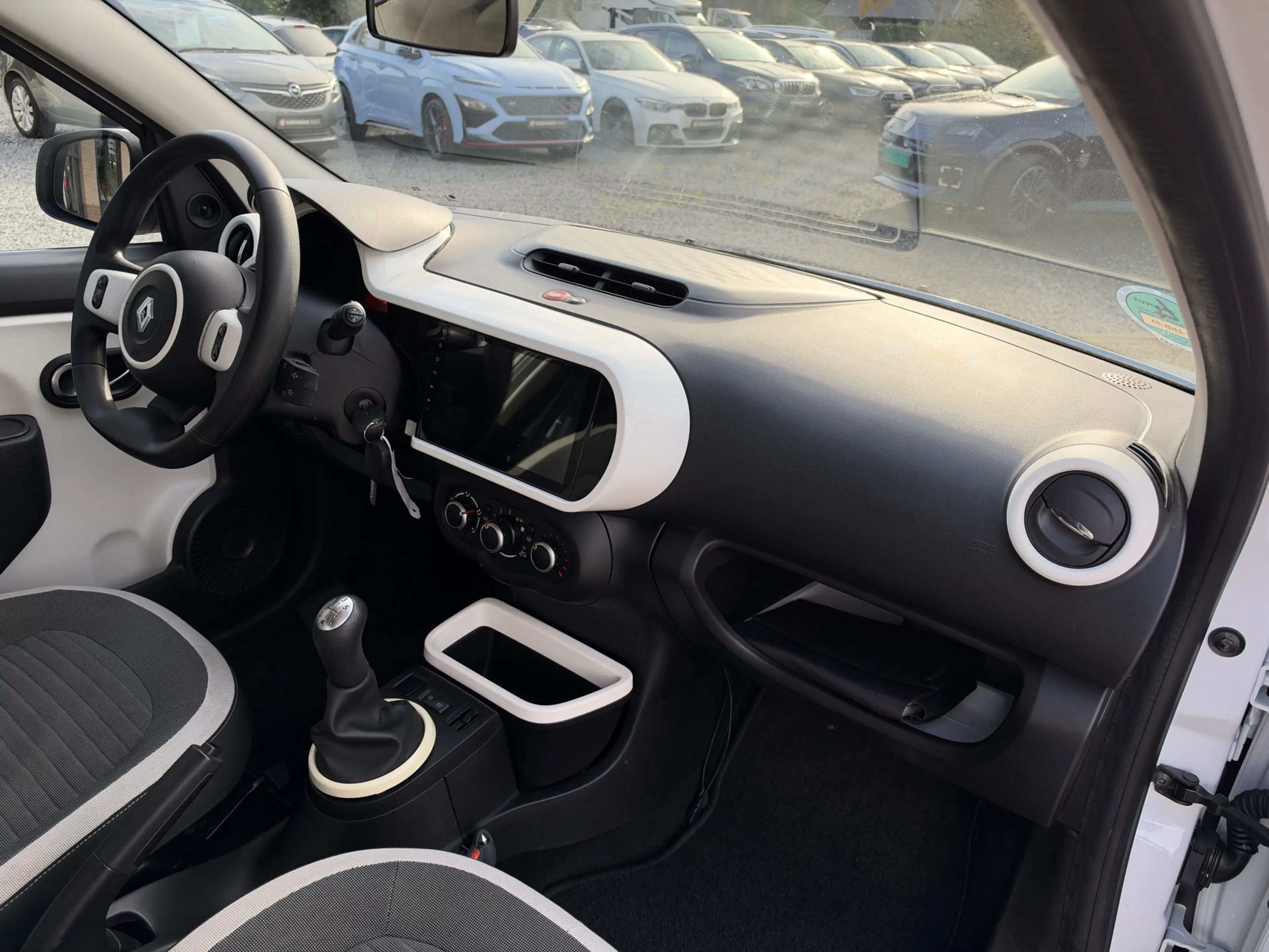 Renault Twingo 1.0 SCe Expression Carplay / Android / Cruise cont — photo 22